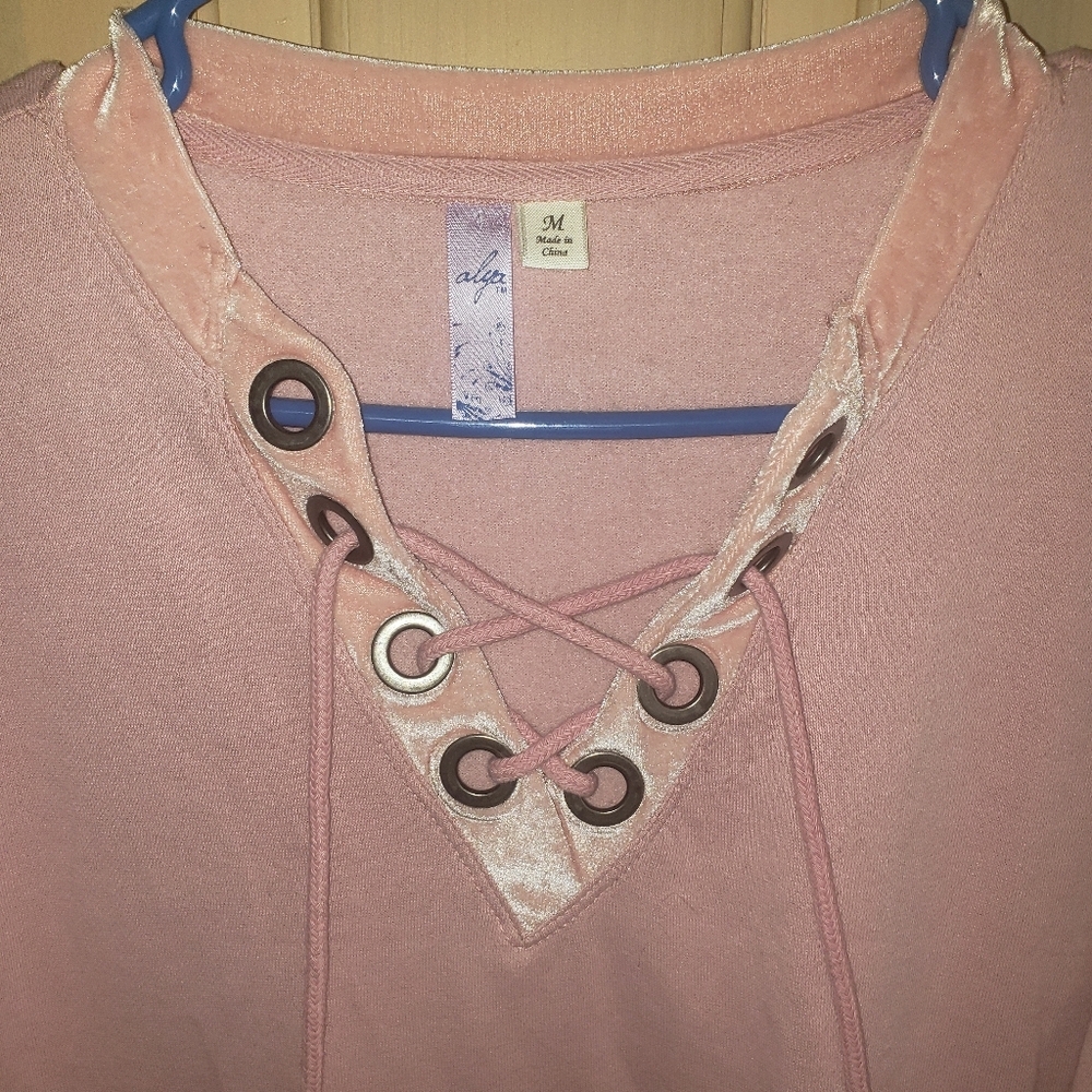 Misses sz M Alya Pink sweater shirt Cute Style Laces up EUC - Picture 4 of 5